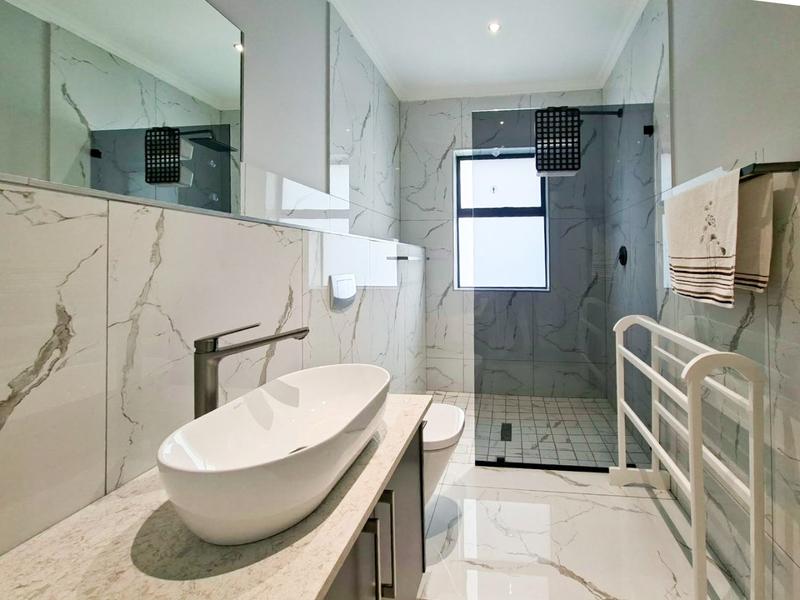 3 Bedroom Property for Sale in Hartenbos Heuwels Western Cape